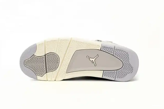 Cheap MAX AQ9129-001 Air WMNS Moments Jordan 4 Frozen 0427